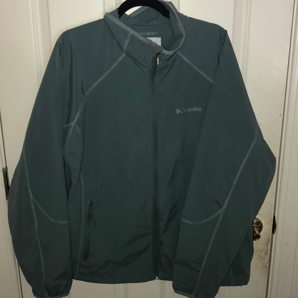 Columbia Omni-shield jacket